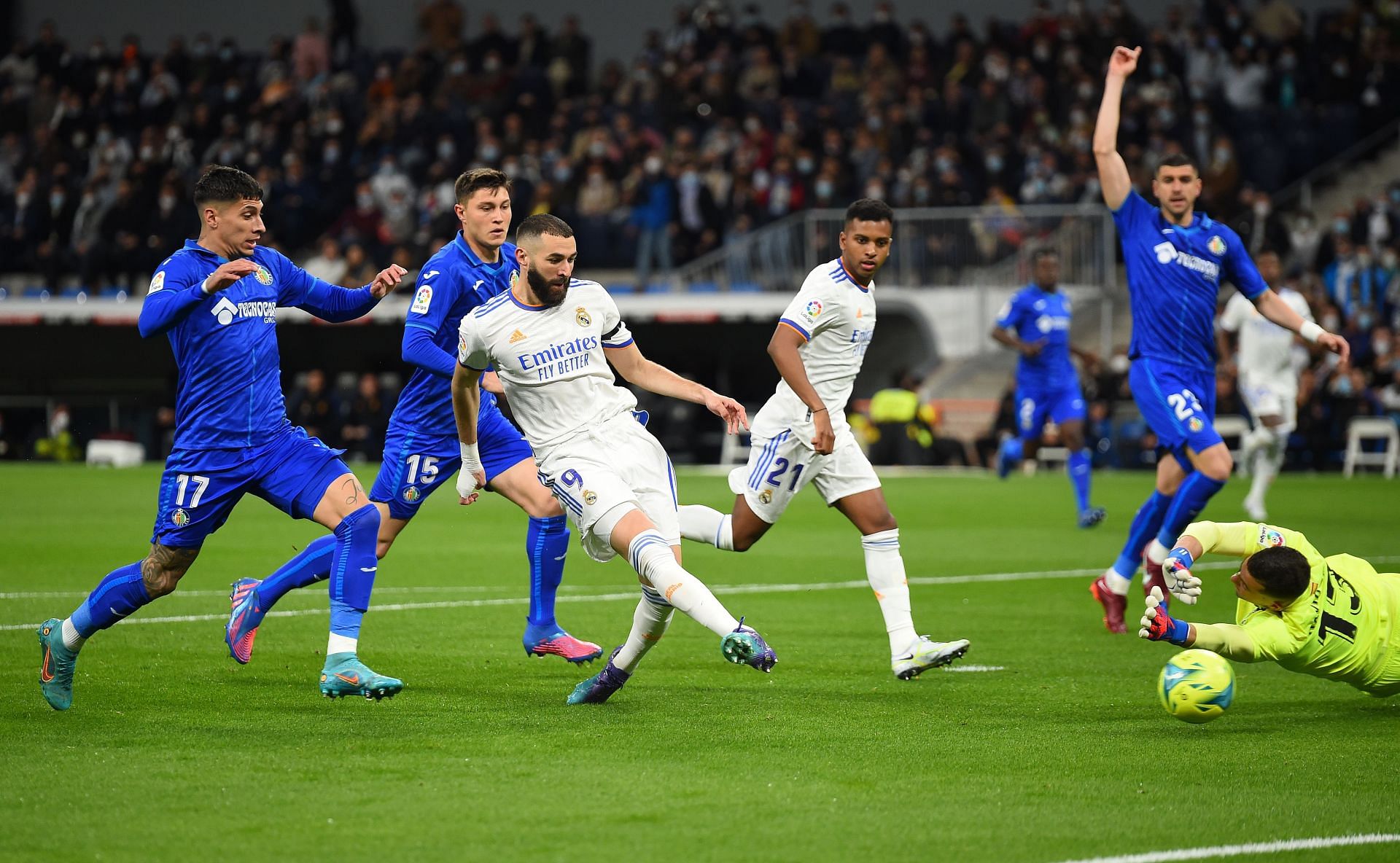 Karim Benzema in action against Getafe.